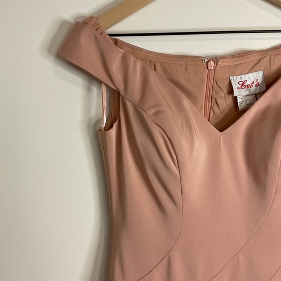 Blush Pink Off Shoulder Evening Gown XS New - Picture 7 of 13